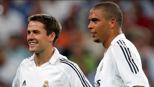 的篮下拼抢 的篮下拼抢