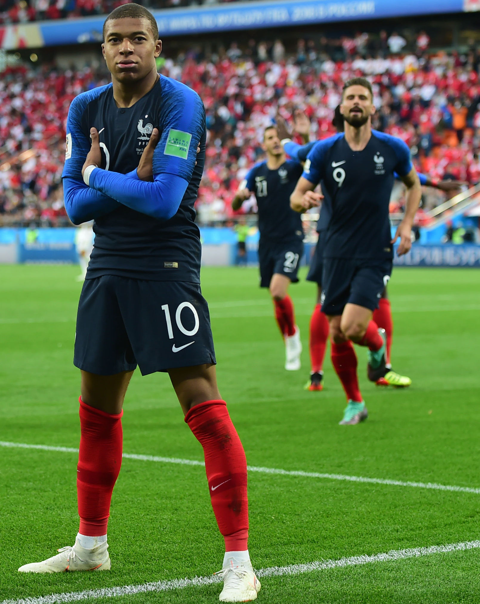 与后防核心 与后防核心