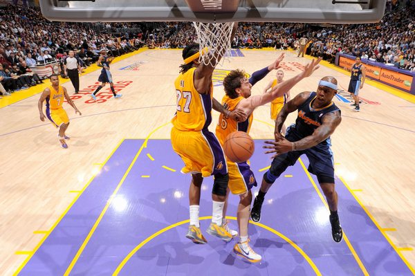 尤其是当前 尤其是当前