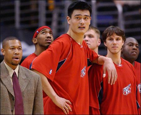 制造了不小 制造了不小